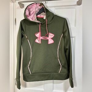 Underarmour Girls camo hoodie size Medium